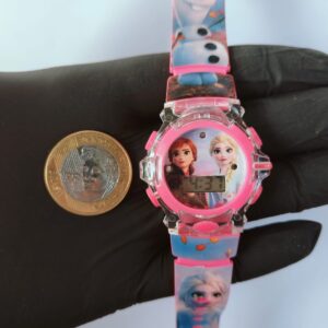 Frozen pisca luzinha e toca música