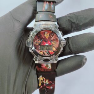 Homem de ferro pisca luzinha e toca música