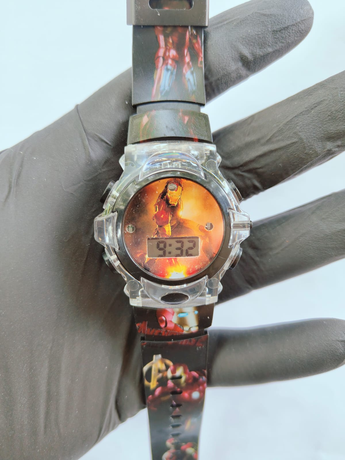 Homem de ferro pisca luzinha e toca música - Imagem 2