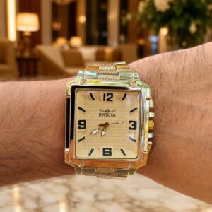 Invicta Square Luxo